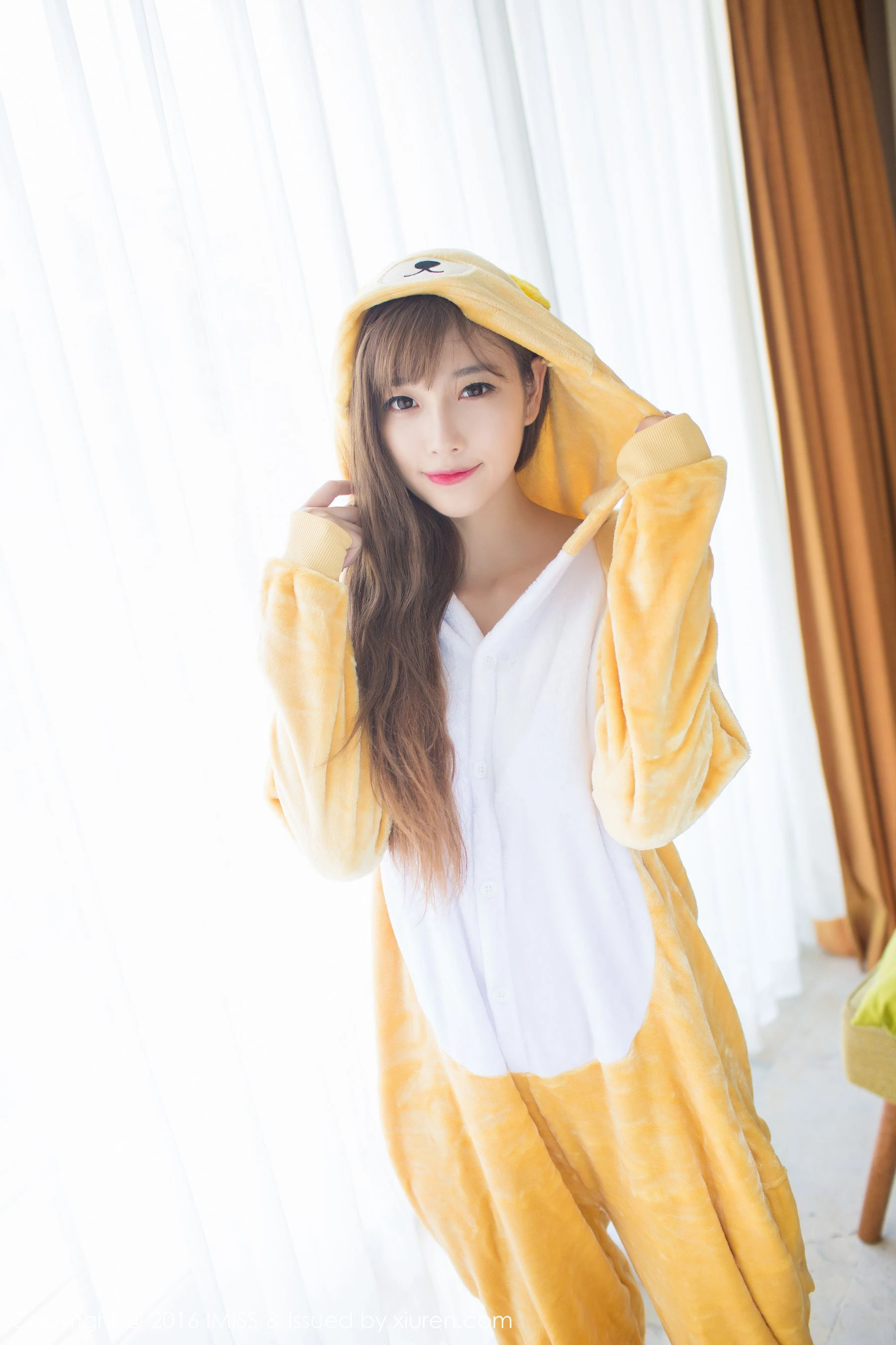 sugar小甜心CC《美女扮野兽+旗袍与丝袜》 爱蜜社IMiss Vol.136插图1