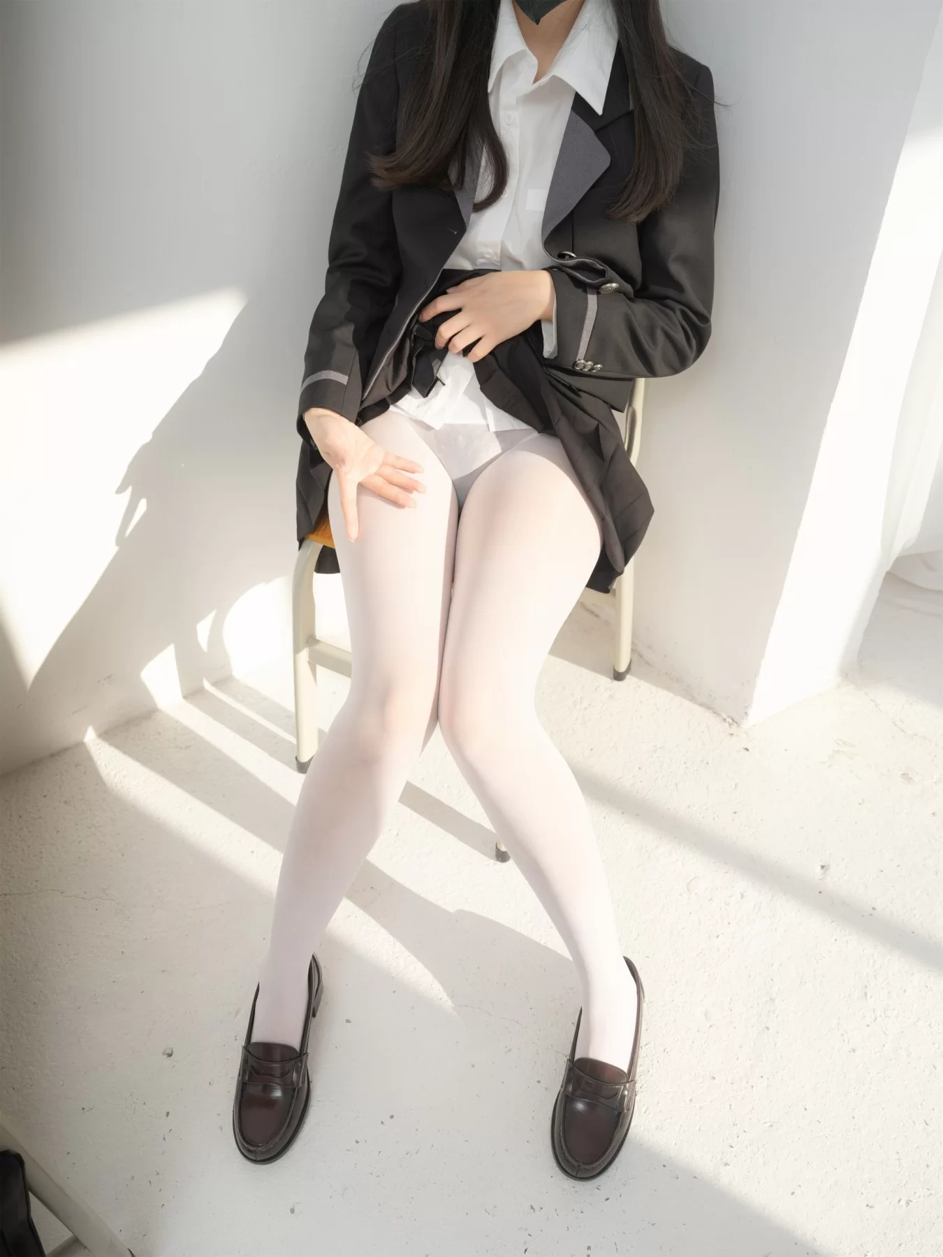 紧急企划 – 内部 见希 职员 [59P]插图5