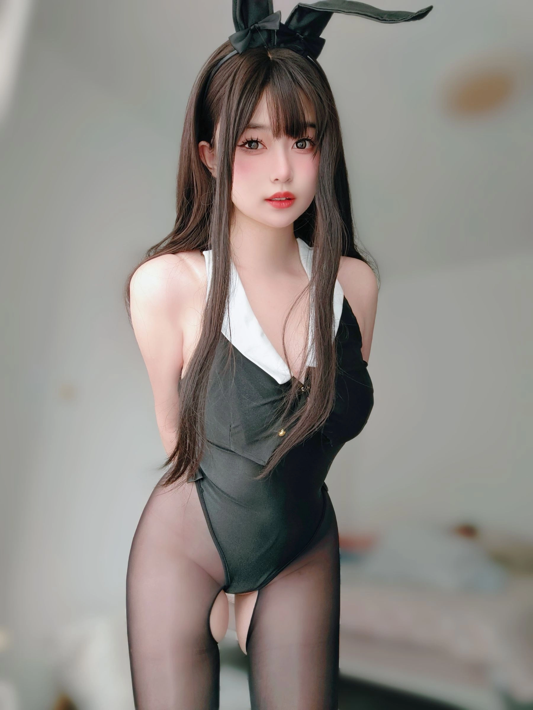 女主K – 黑丝兔女郎