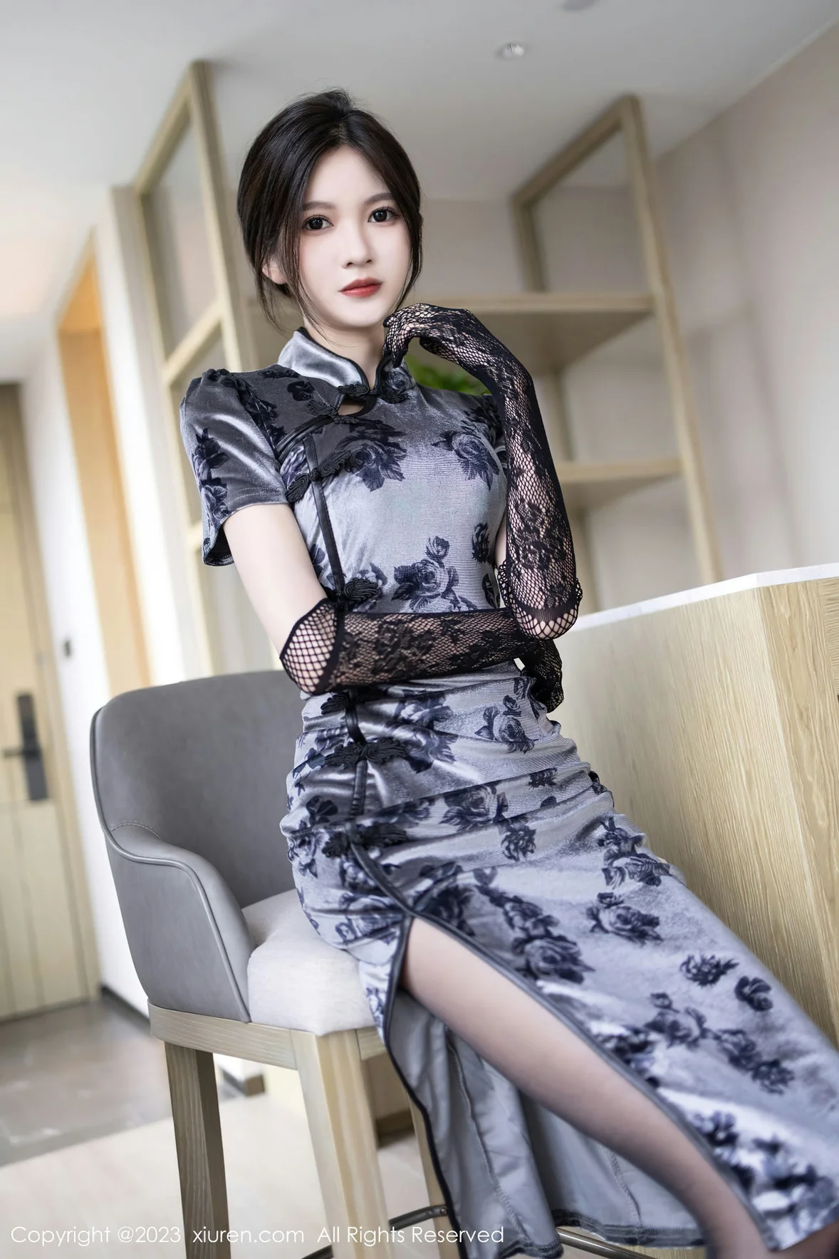 XiuRen 秀人 No.7089 程程程 吊带短裙性感写真 [86P]插图1