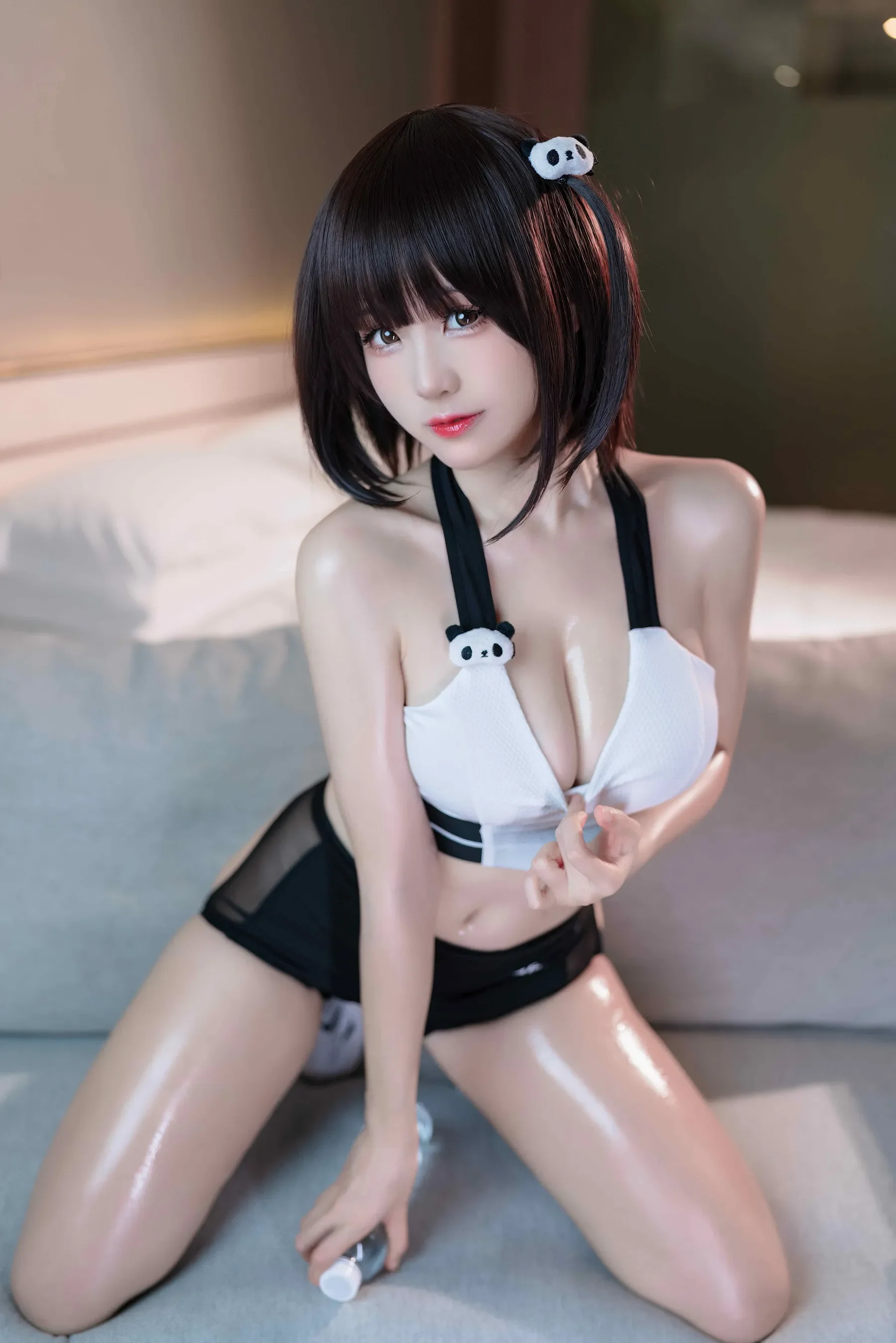 miko酱ww – 蛋白大熊猫 [20P]插图1