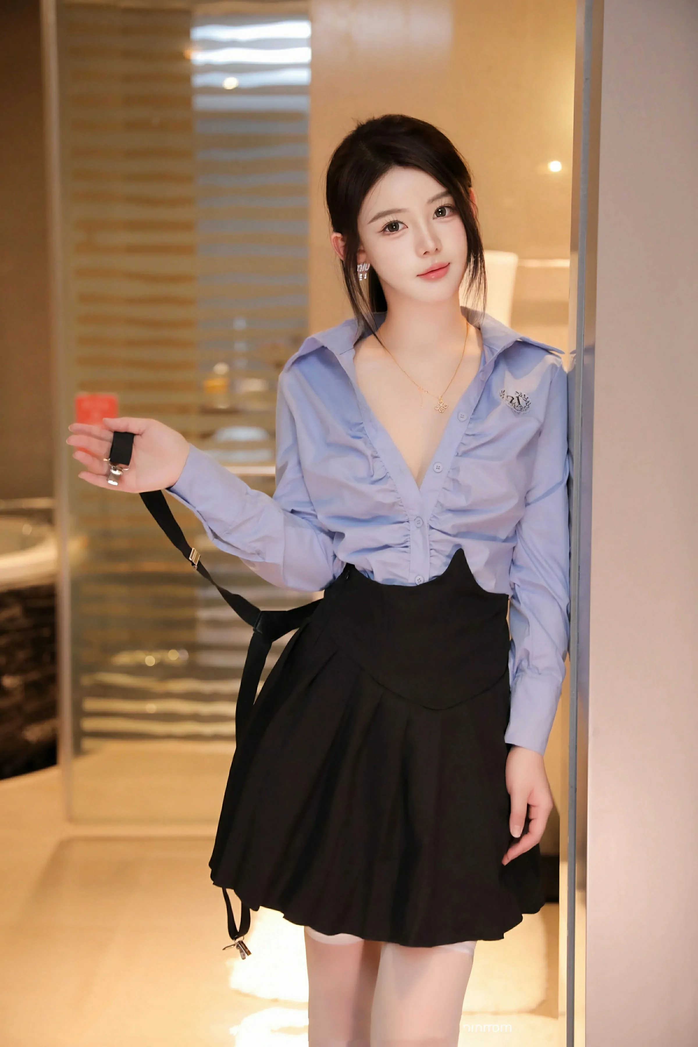 XiuRen 秀人 No.9819 爱酱里 [80P]插图1